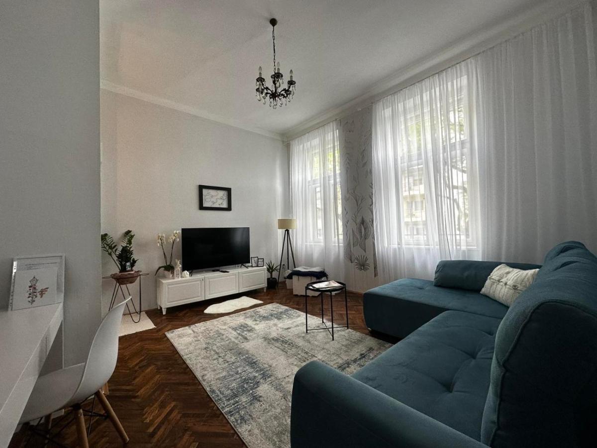 Pure Of Joy City Centre Apartment Суботиця Екстер'єр фото